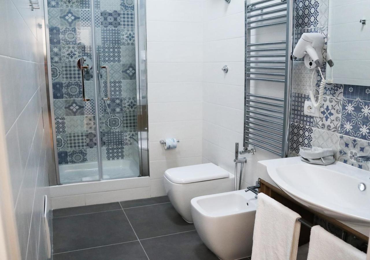 Residenza La Reggia Bed and Breakfast Caserta Buitenkant foto