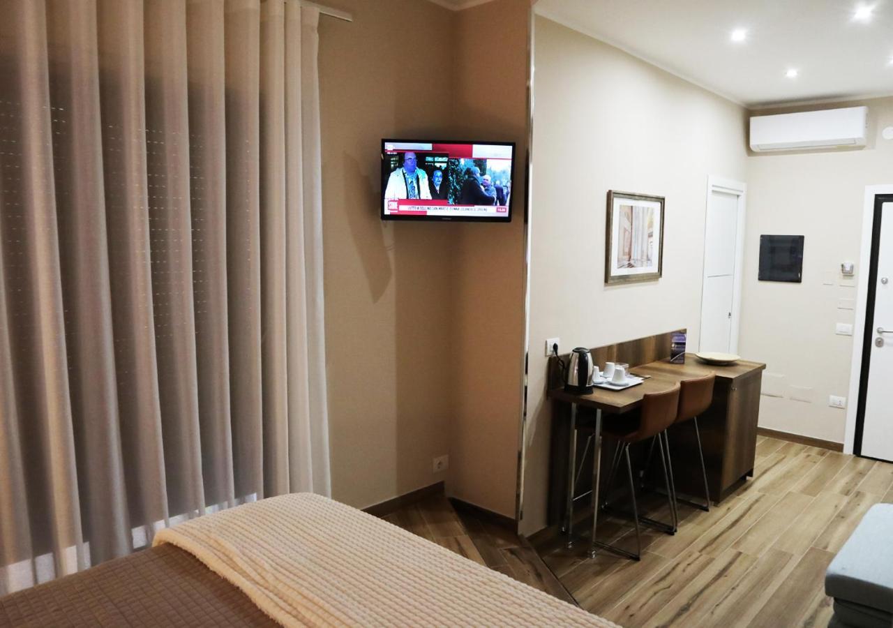 Residenza La Reggia Bed and Breakfast Caserta Buitenkant foto