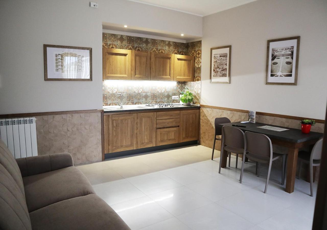 Residenza La Reggia Bed and Breakfast Caserta Buitenkant foto